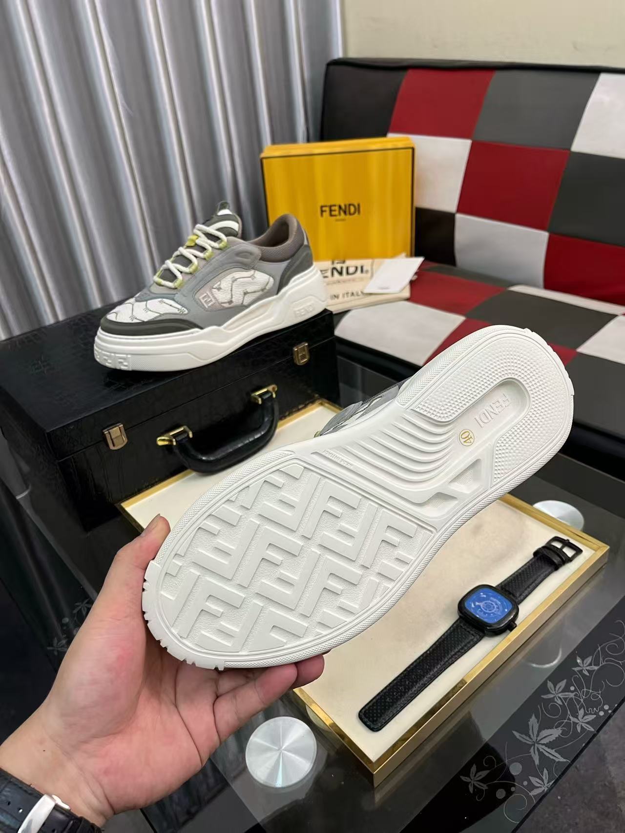 Fendi フェンディ フォース スニーカー