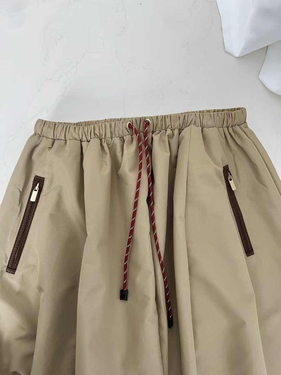 MIUMIU テクニカルファブリック スカート