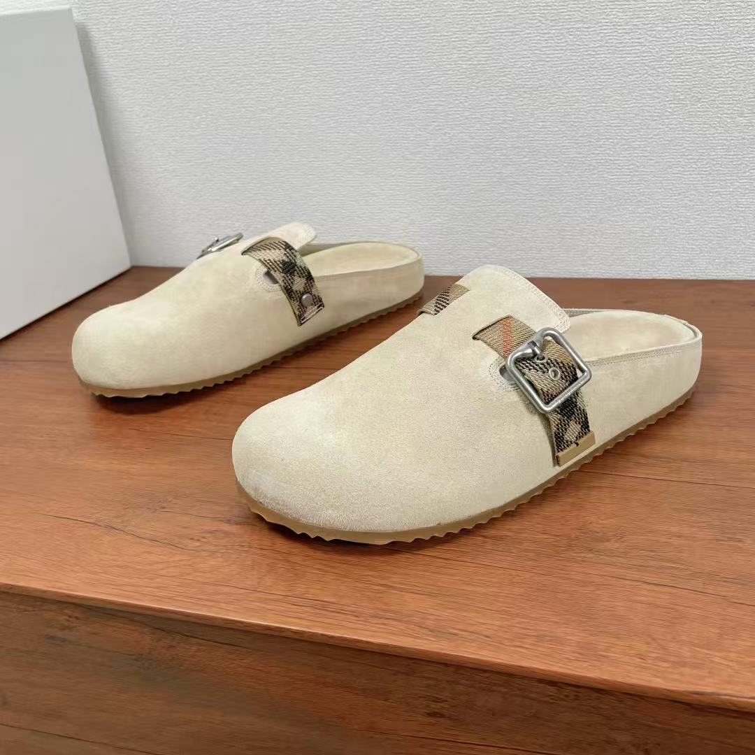 Burberry スエード アーチンクロッグ