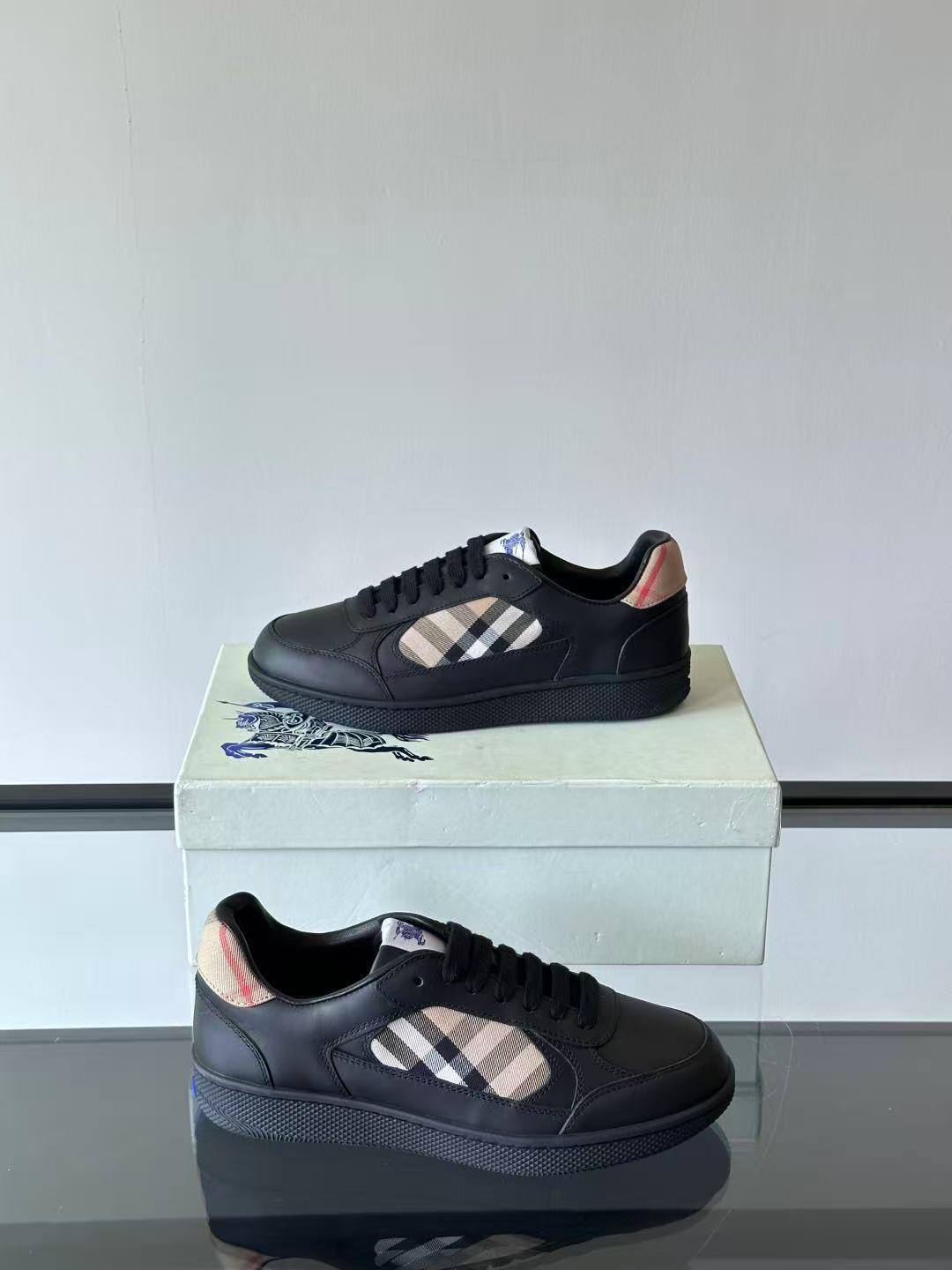 Burberry レザー＆チェック テラススニーカー