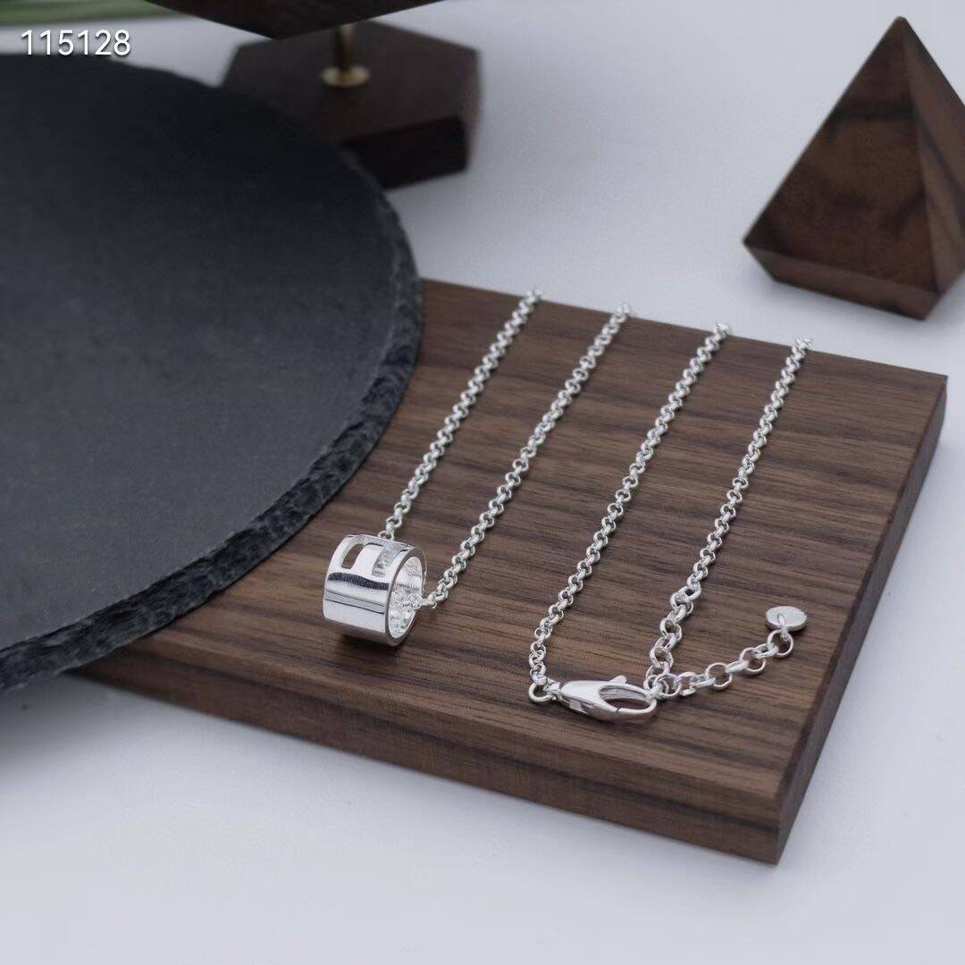 グッチ GUCCI ネックレス ユニセックス