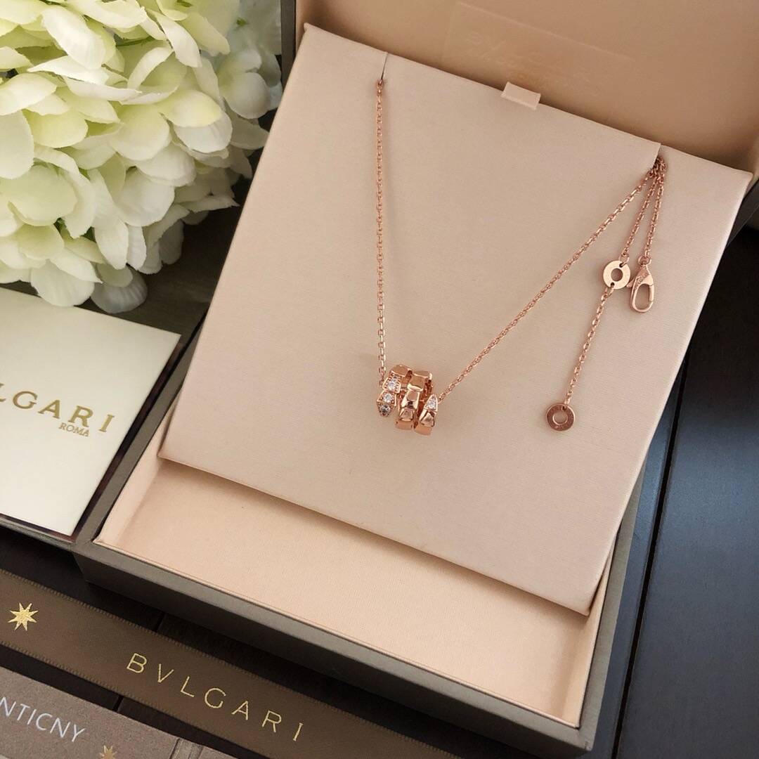 セルペンティ ヴァイパー ネックレス