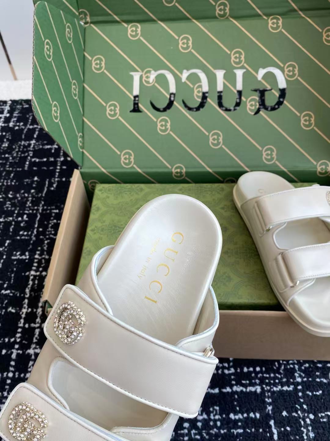 GUCCI ダブルG ウィメンズ サンダル