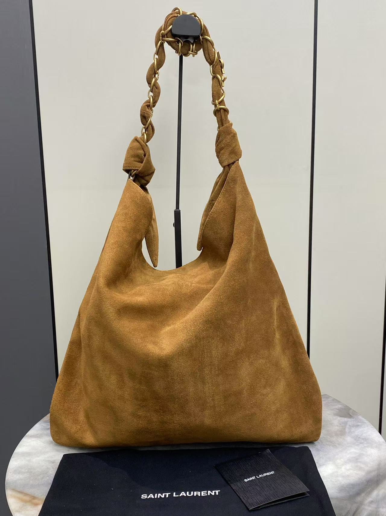  Saint Laurent サンローラン アマリア（スエード）