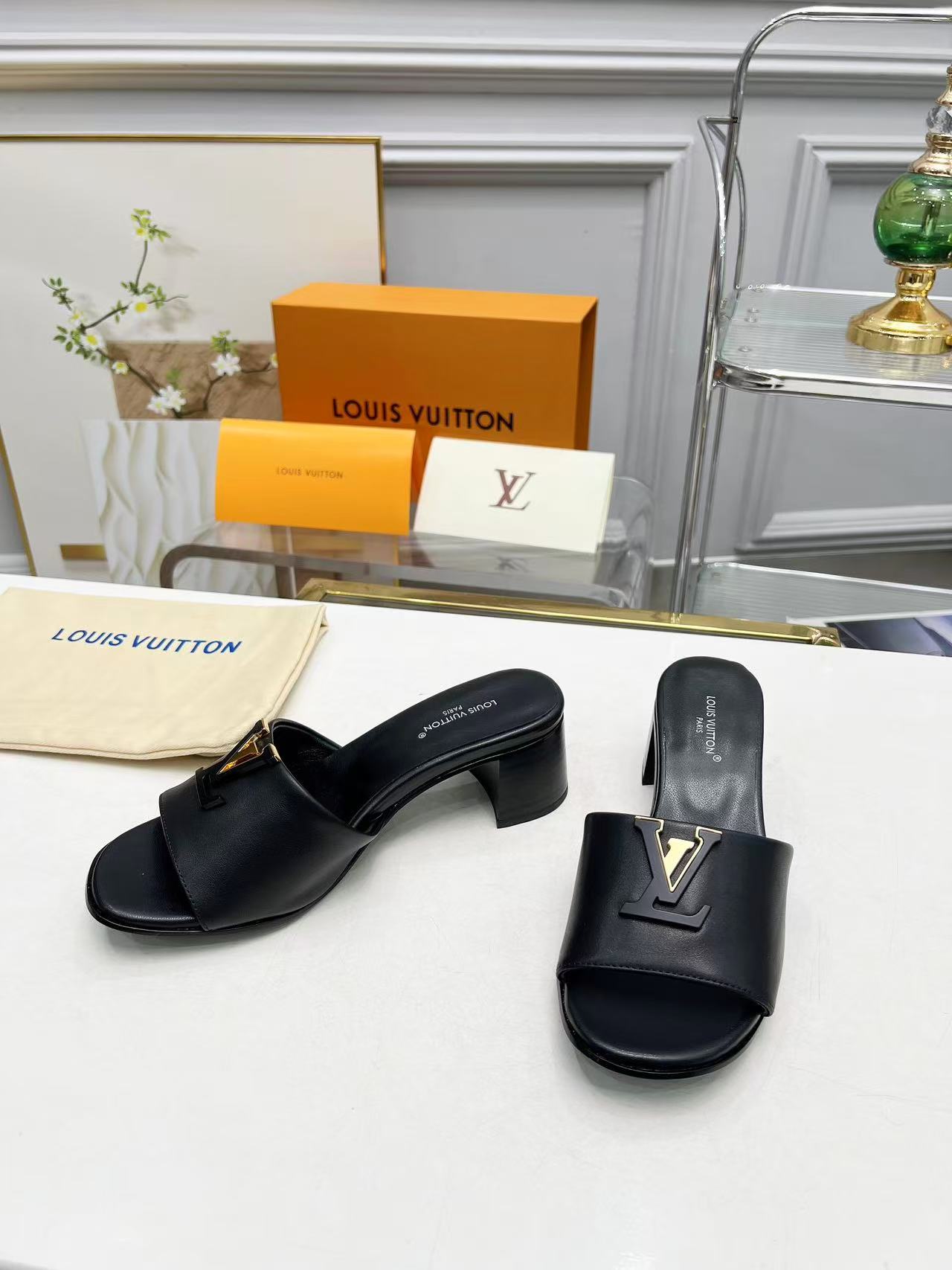 Louis vuitton マレ ミュール