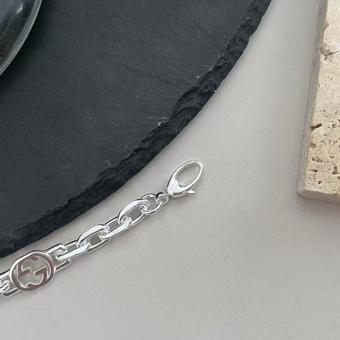 GUCCI 〔グッチ インターロッキング〕チェーン ブレスレット