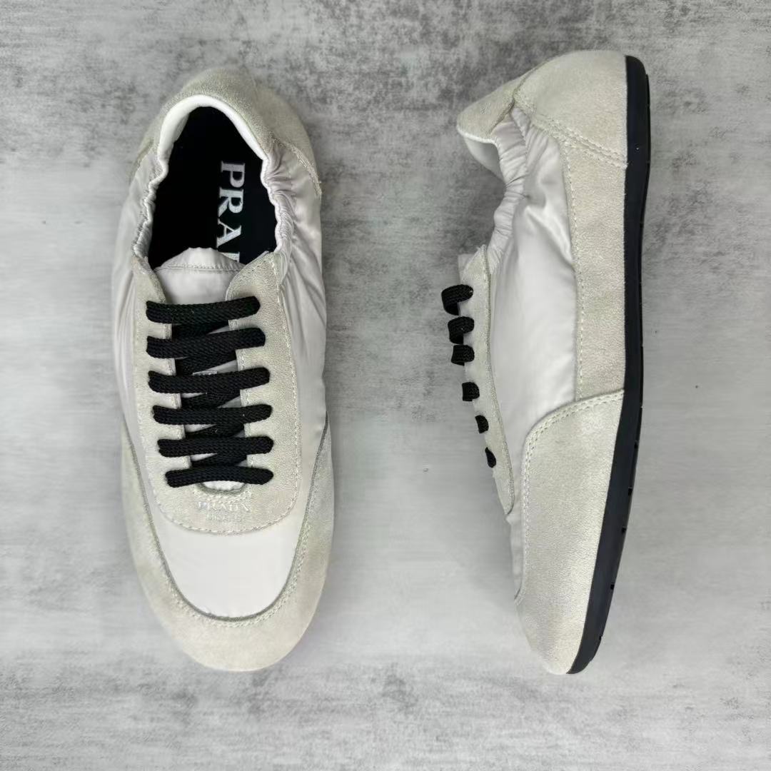 Prada プラダ コラプス Re-Nylon xスエード スニーカー