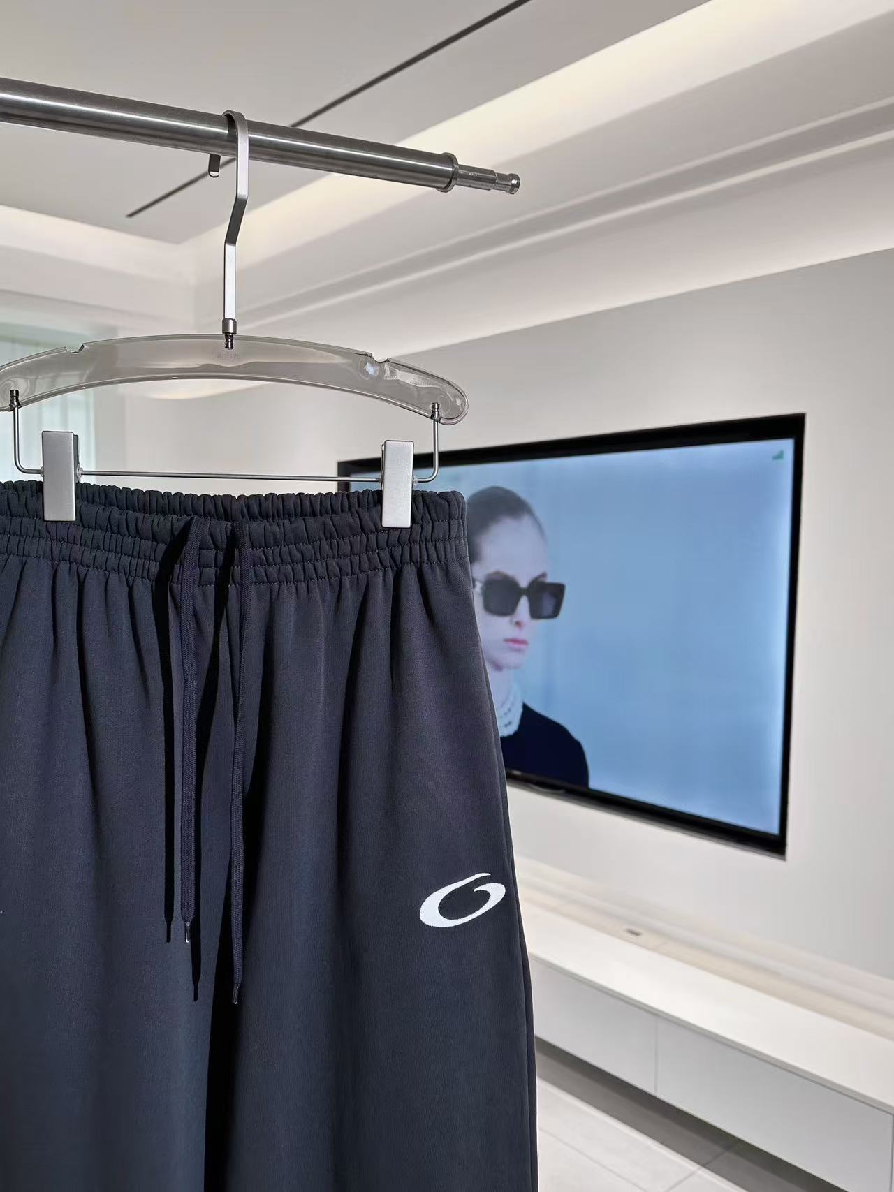 Balenciaga ブラック の メンズ BASKETBALL SERIES - バギー スウェットパンツ