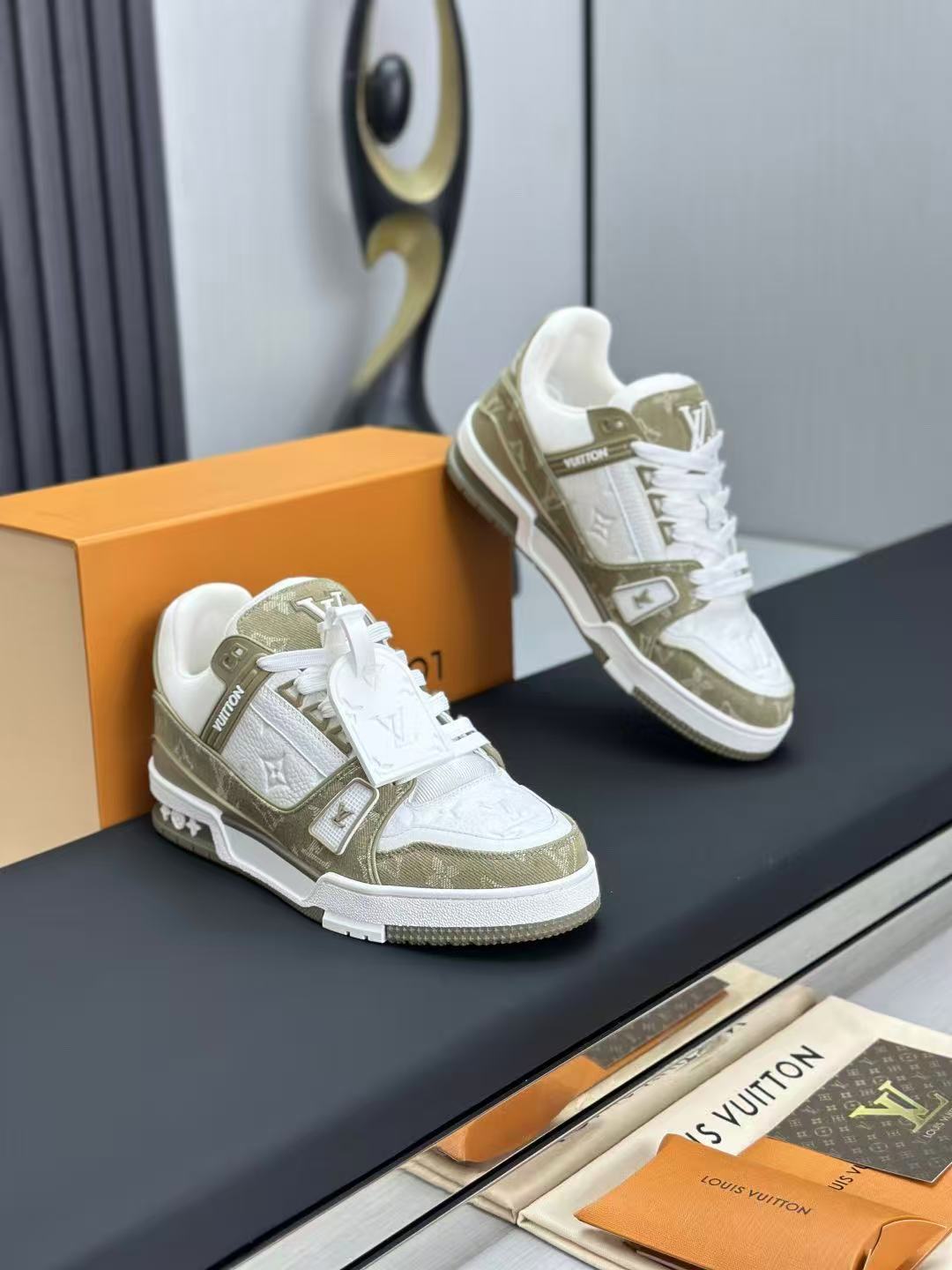 Louis vuitton  トレイナー スニーカー