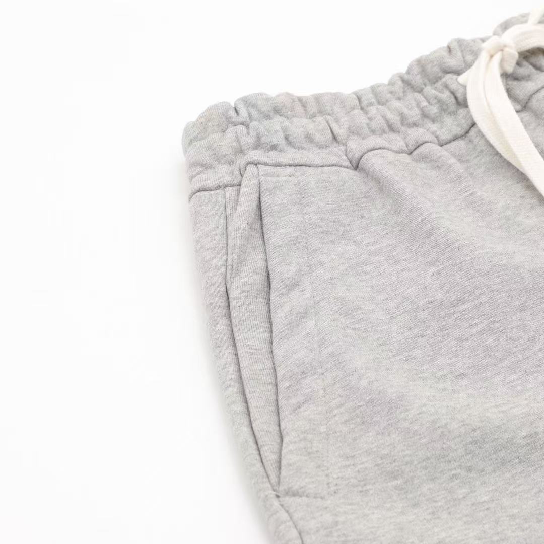 MIUMIU コットンフリース バミューダショーツ