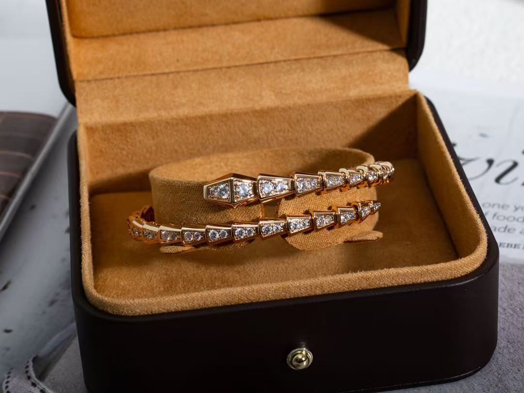Bvlgari セルペンティ ヴァイパー ブレスレット