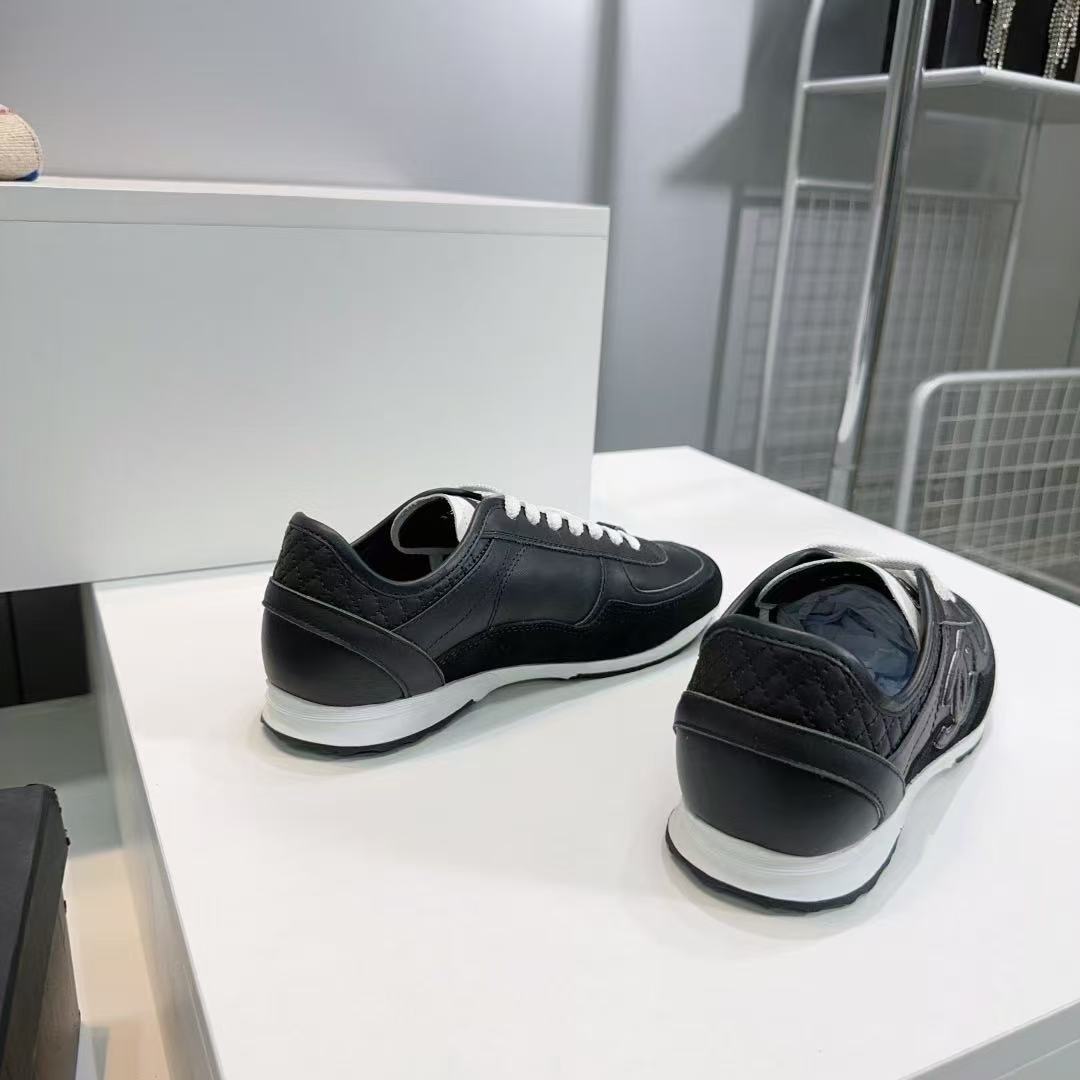 CHANEL 2025年春夏 プレコレクション  スニーカー