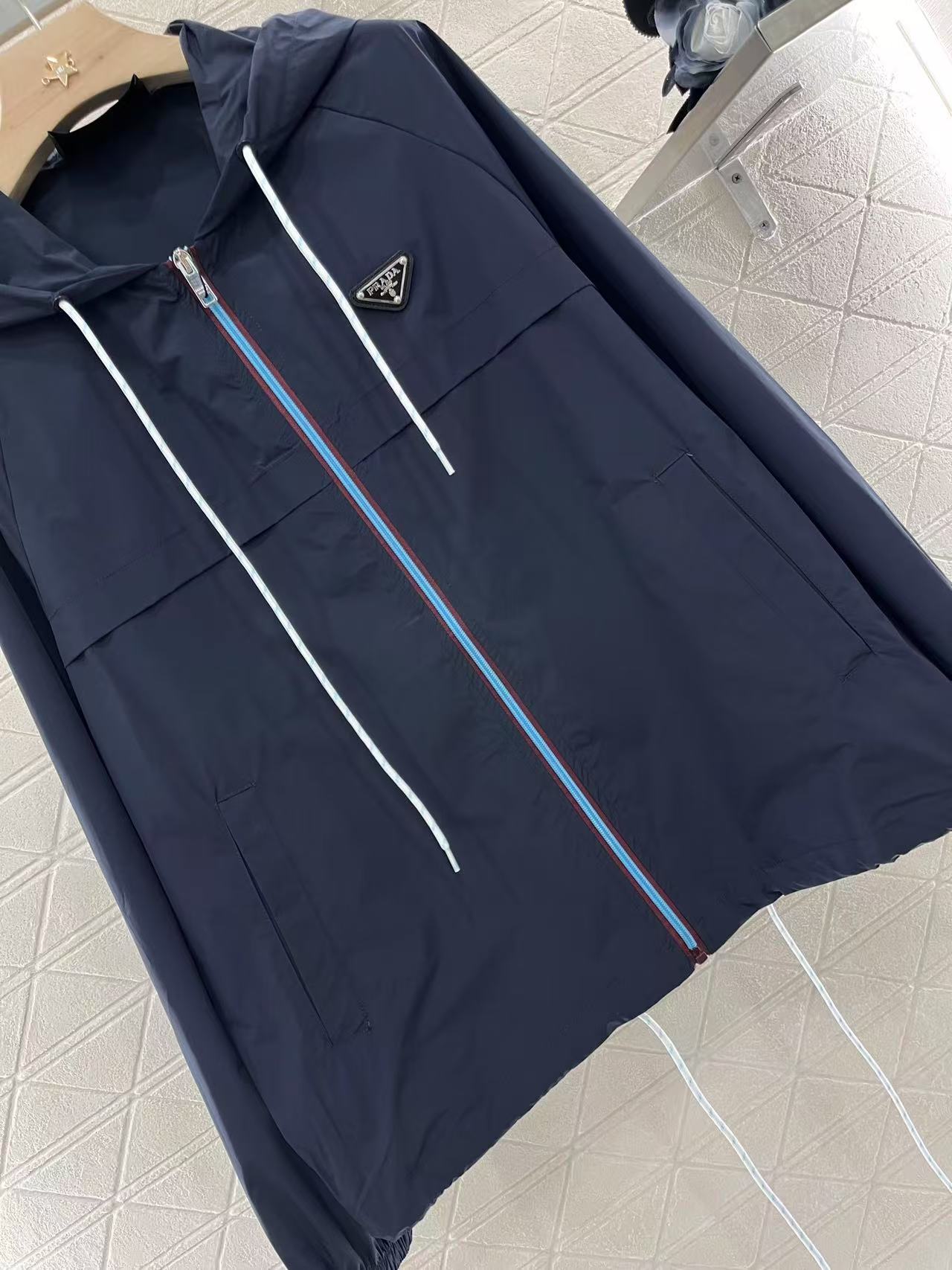 Prada リナイロンブルゾンジャケット