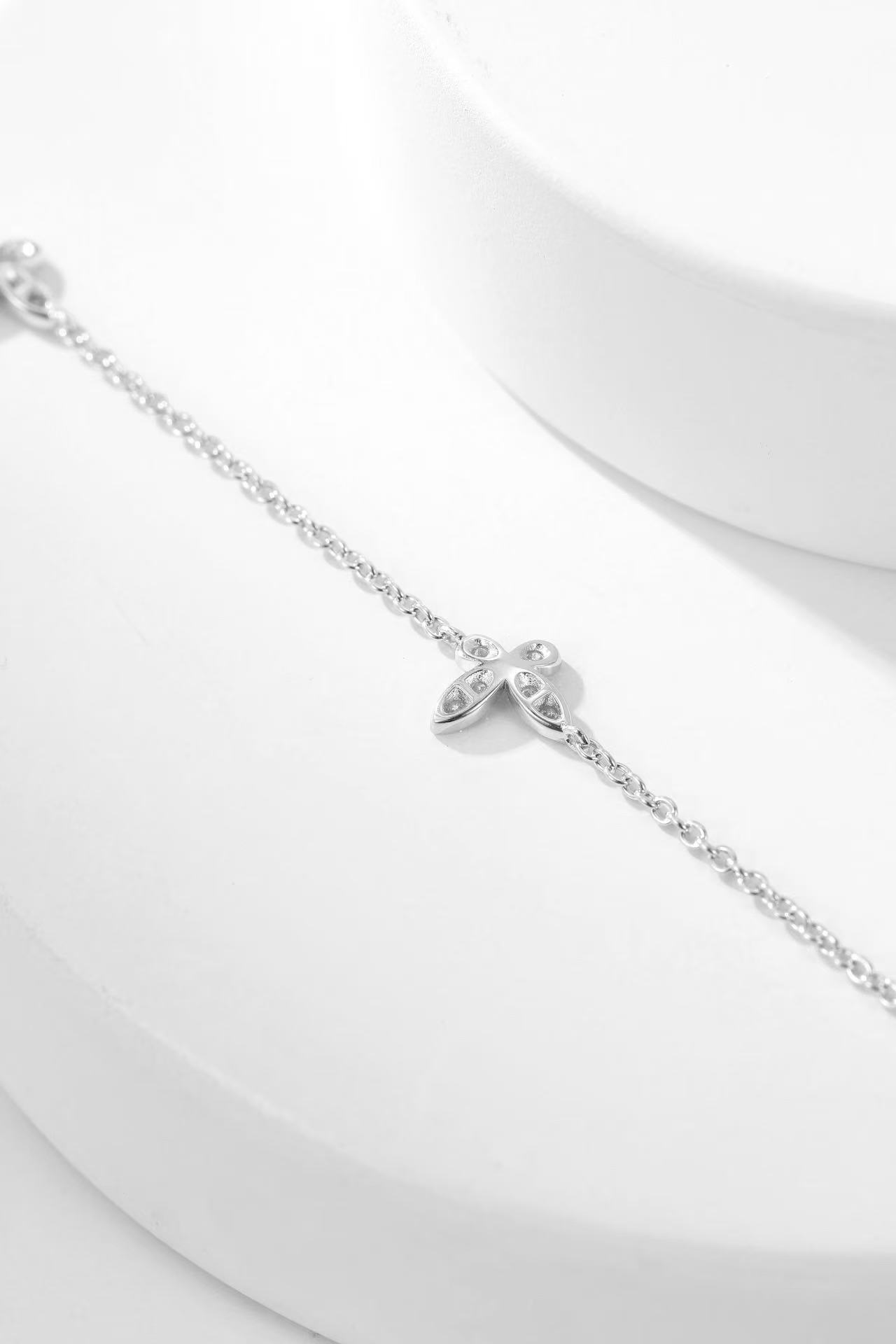 Graff パヴェ バタフライ ダイヤモンド プティ ブレスレット