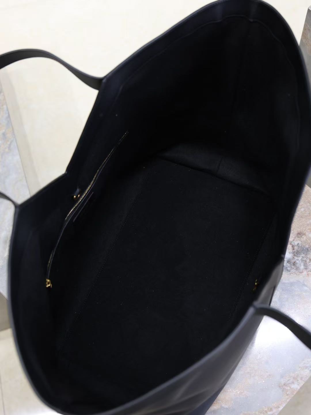 Saint Laurent サンローラン  トート（レザー）