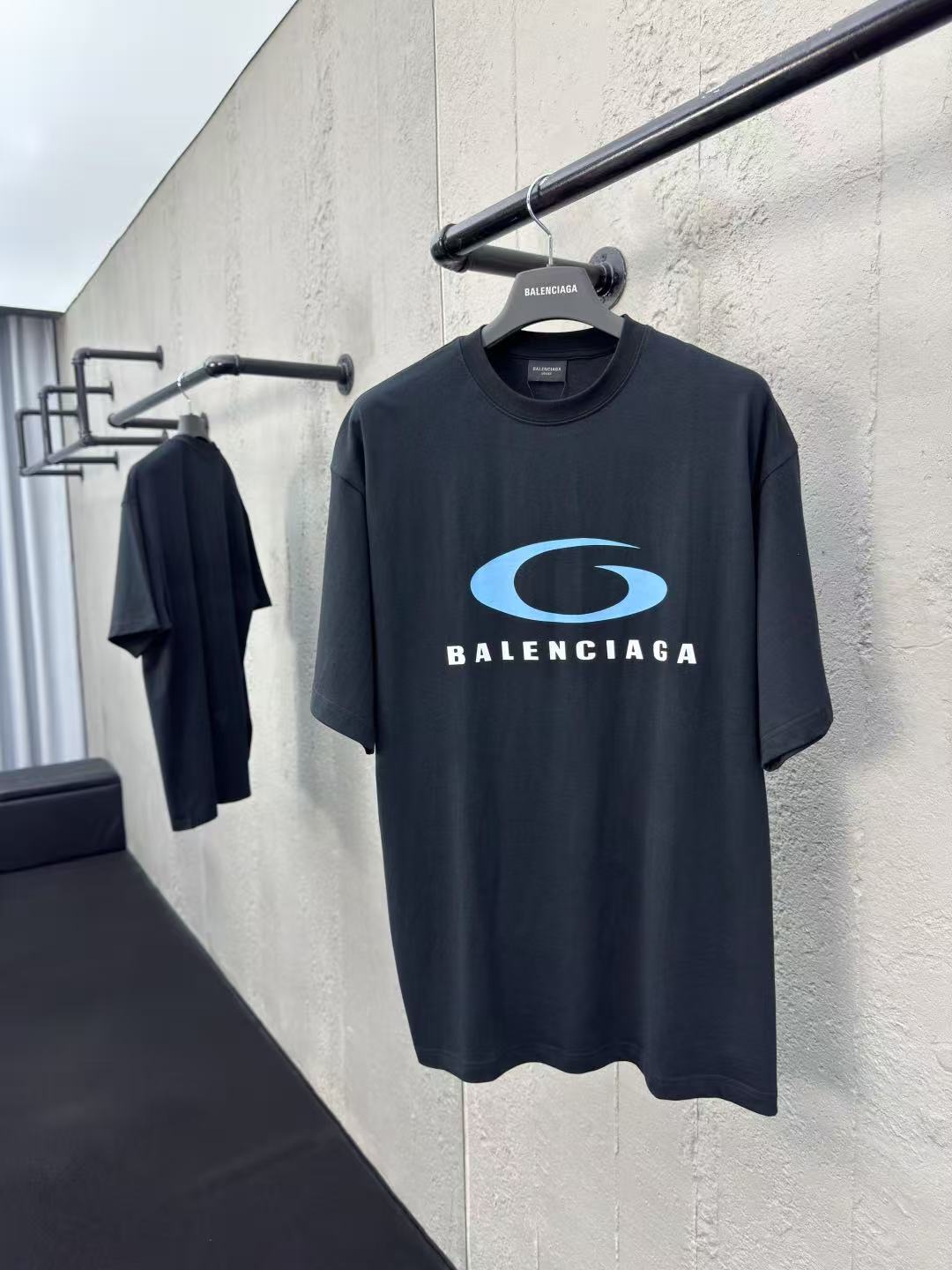 Balenciaga ブラック の メンズ LOOP SPORTS ICON Tシャツ ミディアムフィット