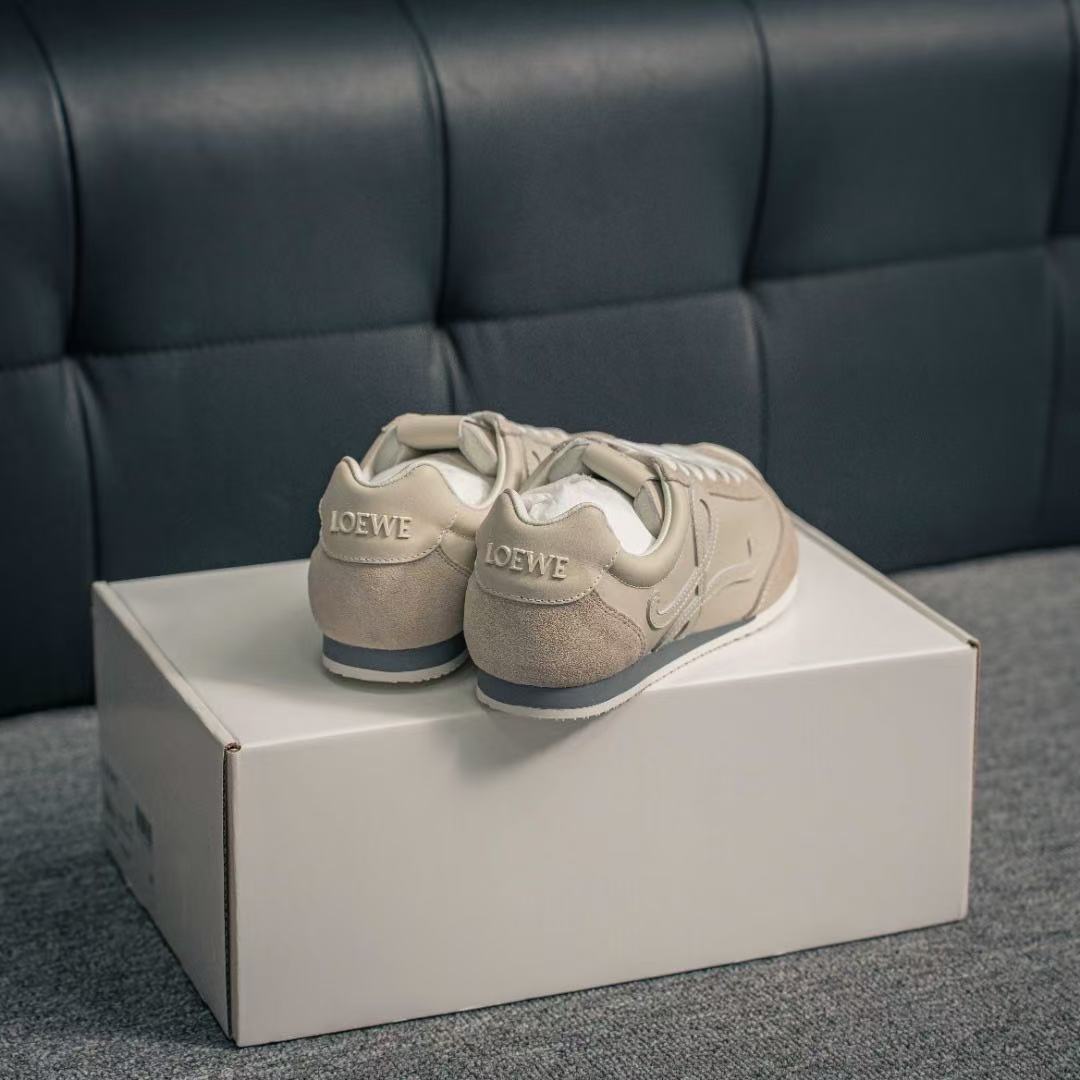 Loewe バレエランナー 2.0（ソフトカーフ）