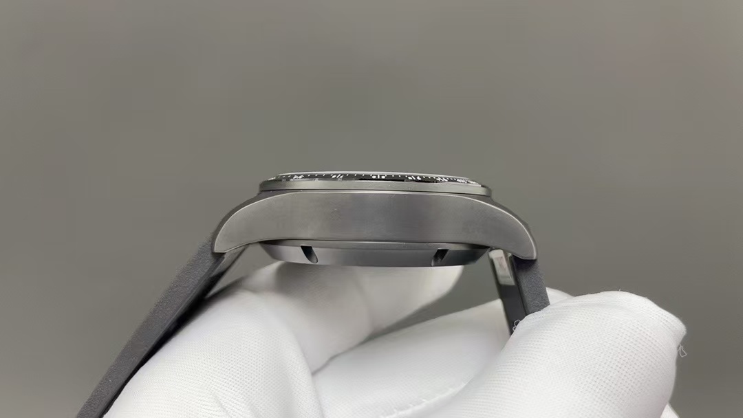 IWC パイロット・ウォッチ・パフォーマンス・クロノグラフ 41 “MERCEDES-AMG PETRONAS FORMULA ONE™ TEAM