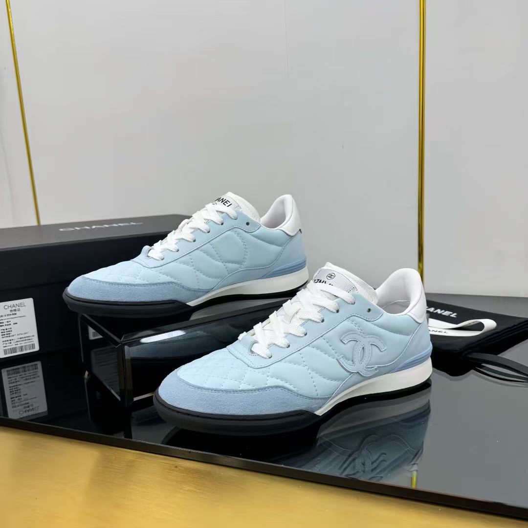 CHANEL シャイニー カーフスキン カーフスキン & スエード カーフスキン  ブルー & ホワイト