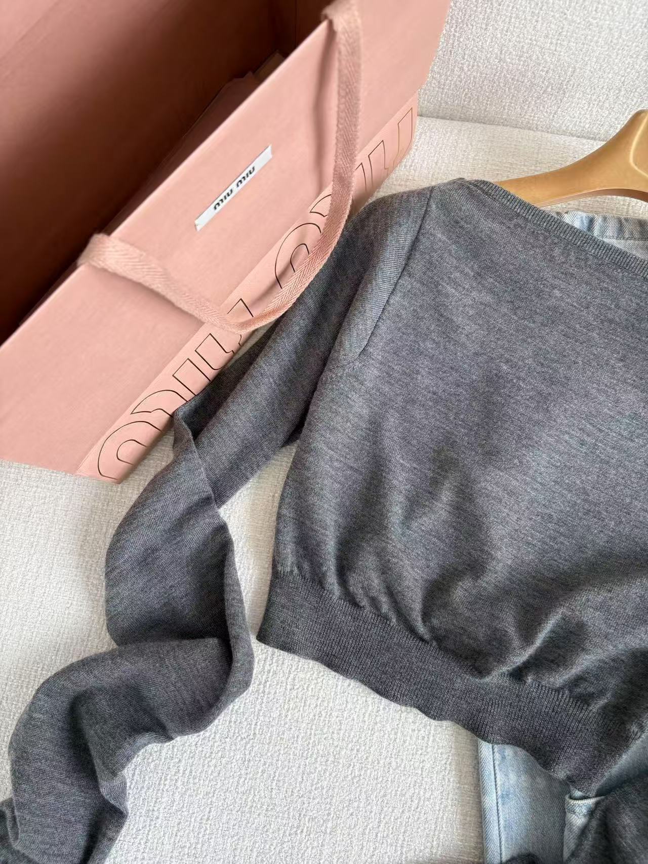 MIUMIU ウール ボートネック セーター