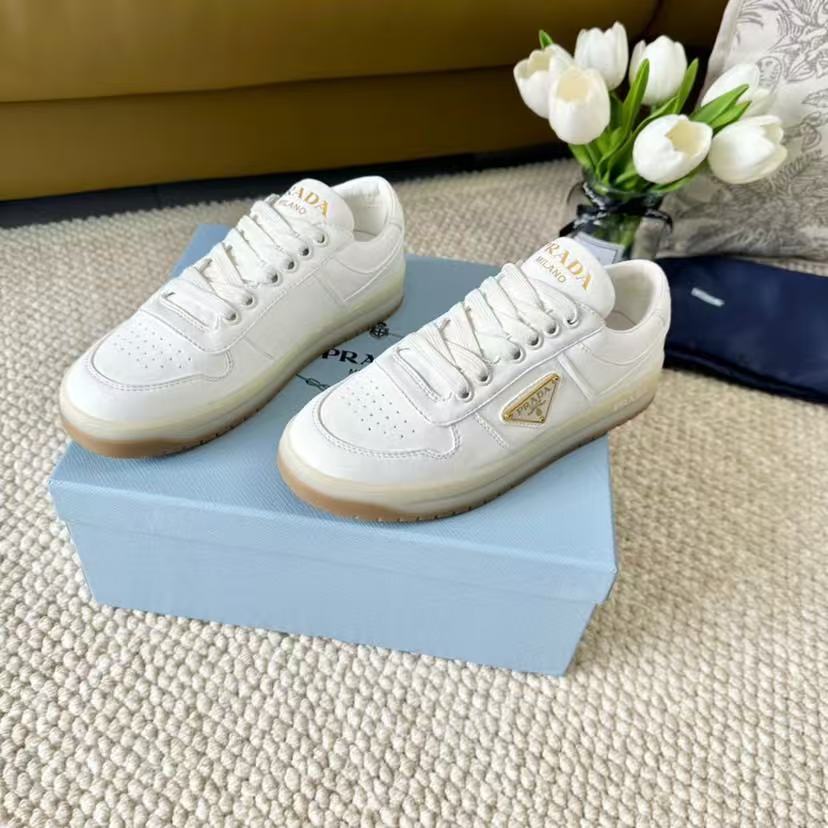 Prada プラダ ダウンタウン ナッパレザー スニーカー