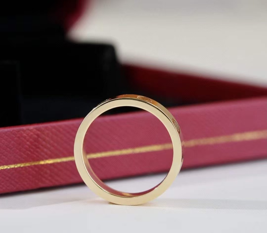 Love リング、スモールモデル