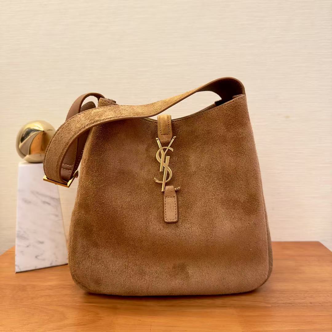  Saint Laurent サンローラン LE 37 スモール（スエード）