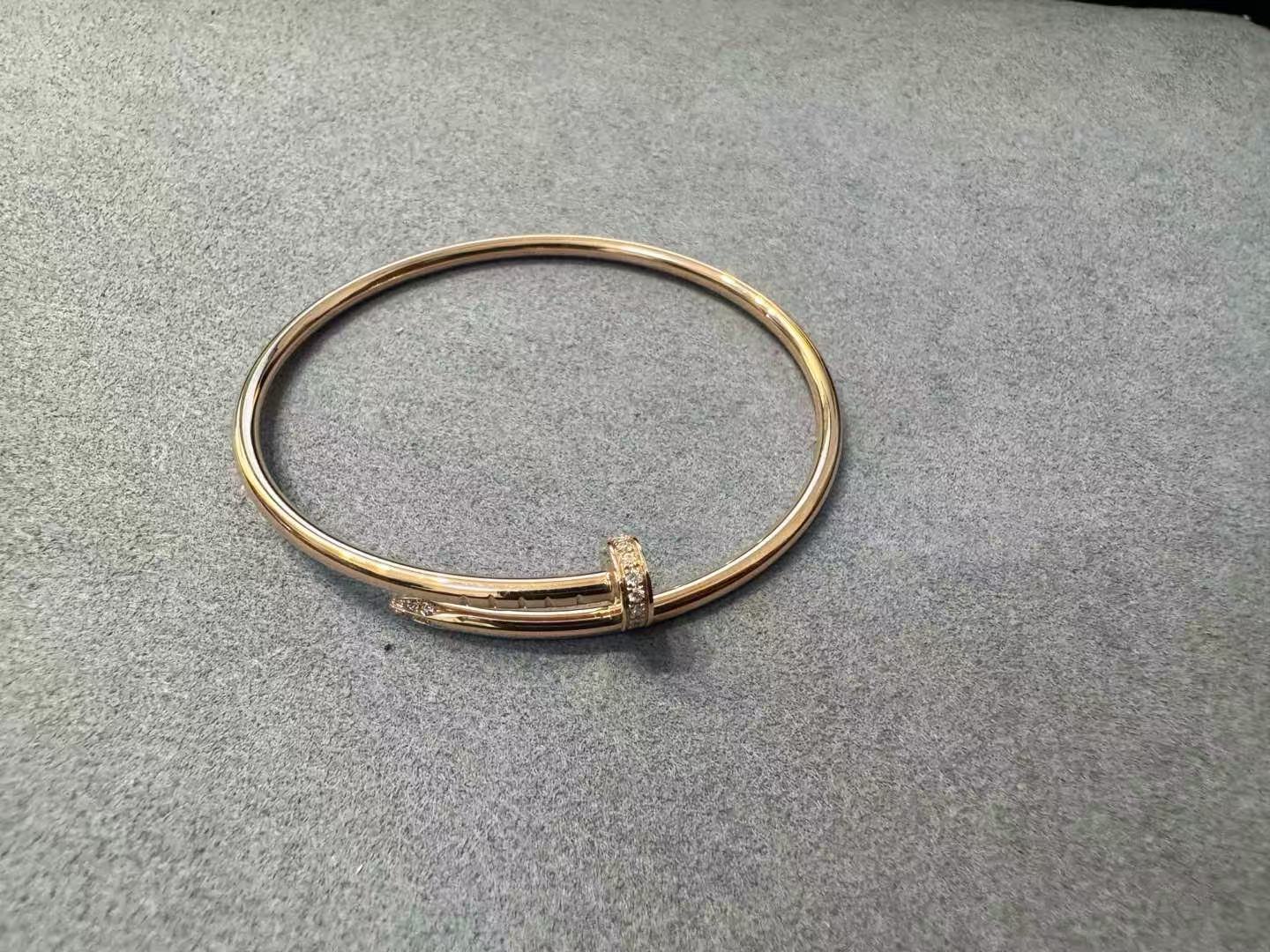 Cartier ジュスト アン クル ブレスレット  スモールモデル ダイヤモンド