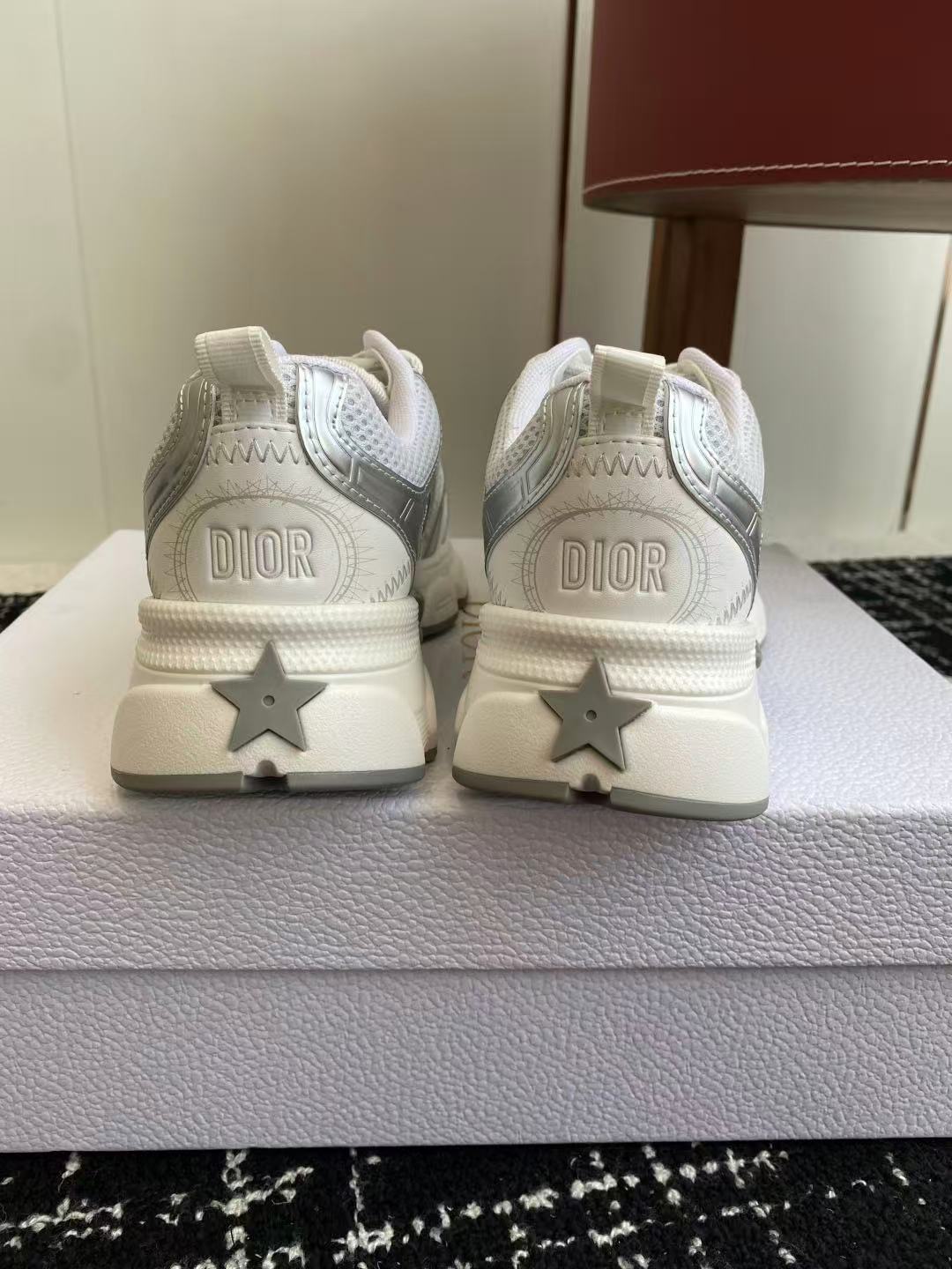 Dior Chrono スニーカー メッシュ & ラミネート レザーエフェクト インサーション