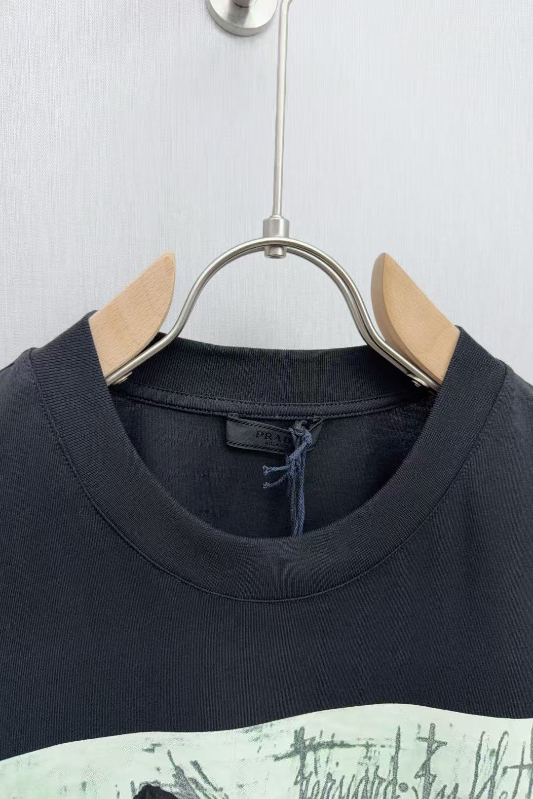 Prada プリントジャージー Tシャツ