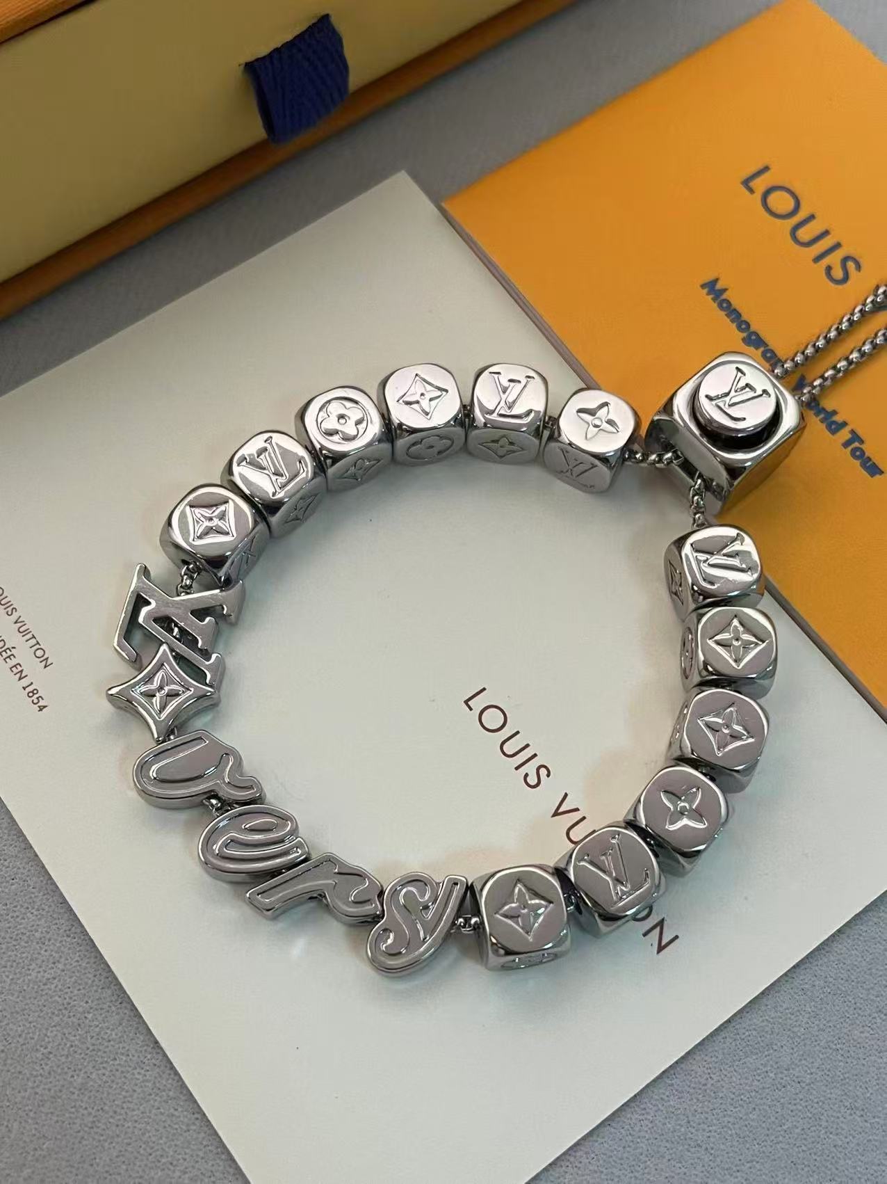 Louis vuitton ブレスレット･LV バーズ ダイス
