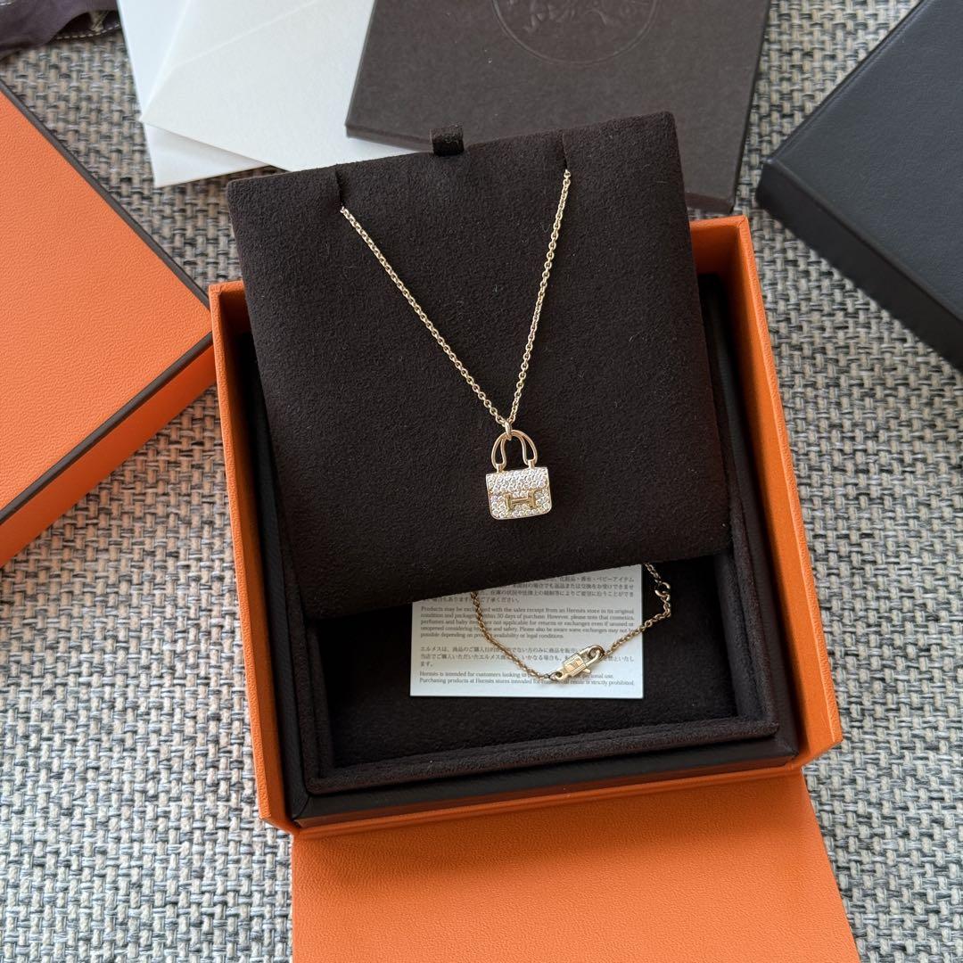 エルメス　ペンダント 《アミュレット》 コンスタンス　ネックレス