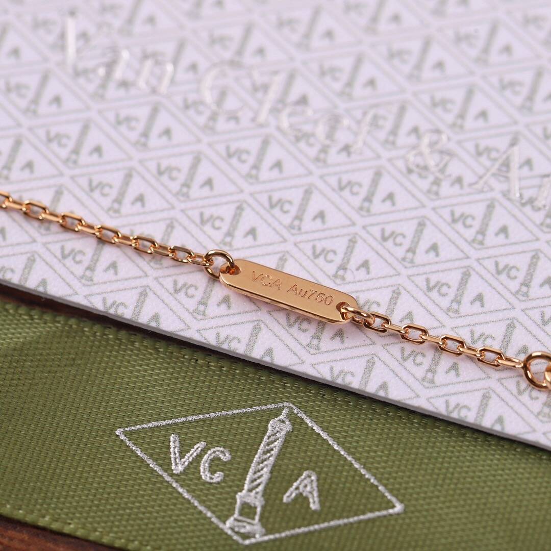 ペルレ クローバー ペンダント  ローズ ゴールド, ダイヤモンド