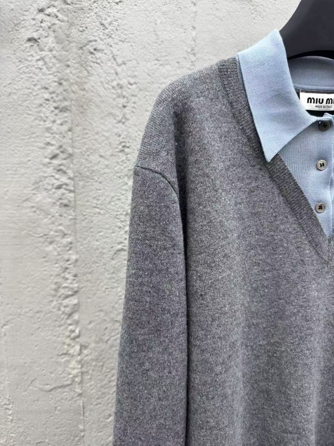 MIUMIU カシミヤxウール ポロセーター