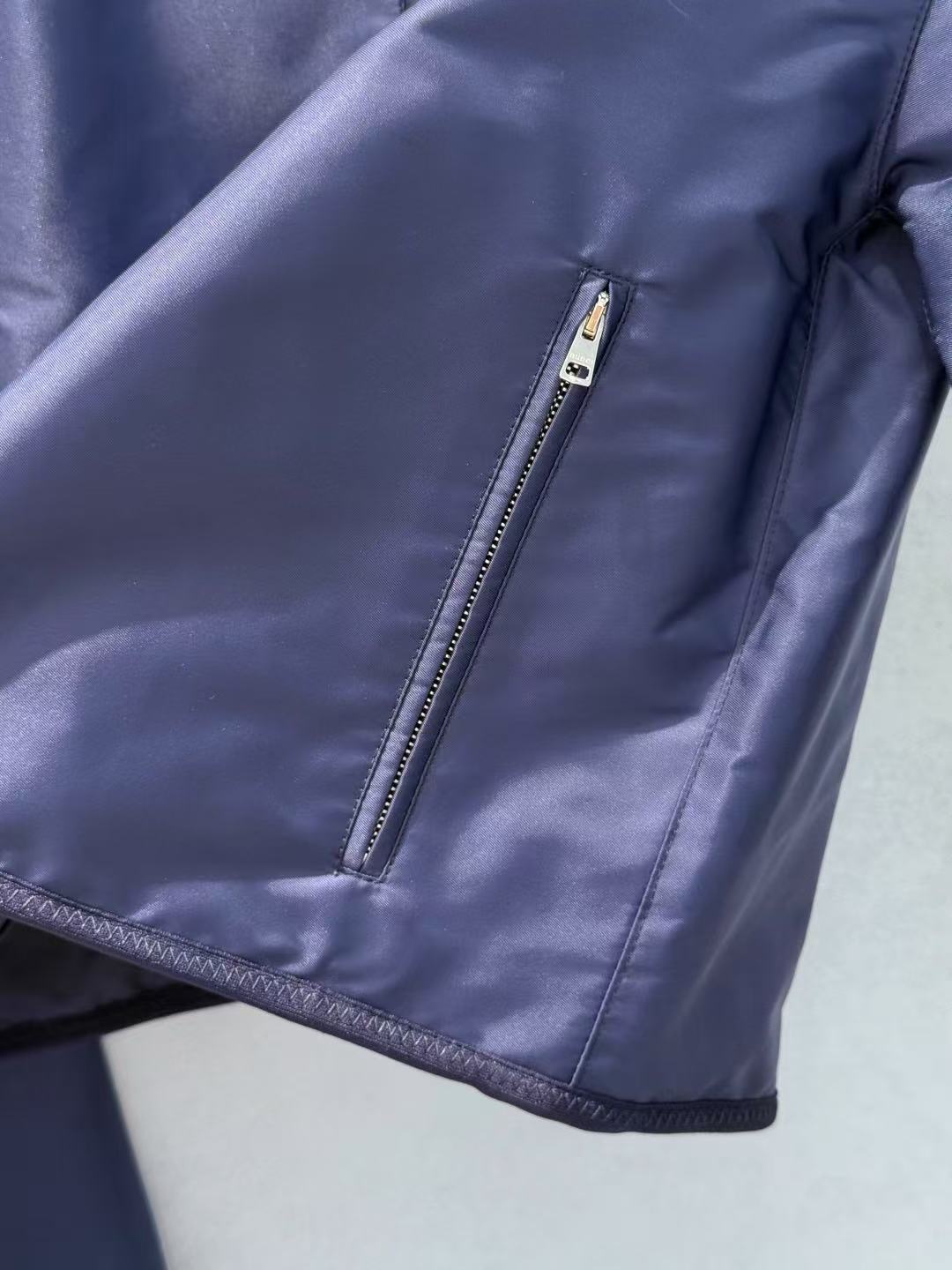 GUCCI メタル ロゴ ギャバジン ジャケット
