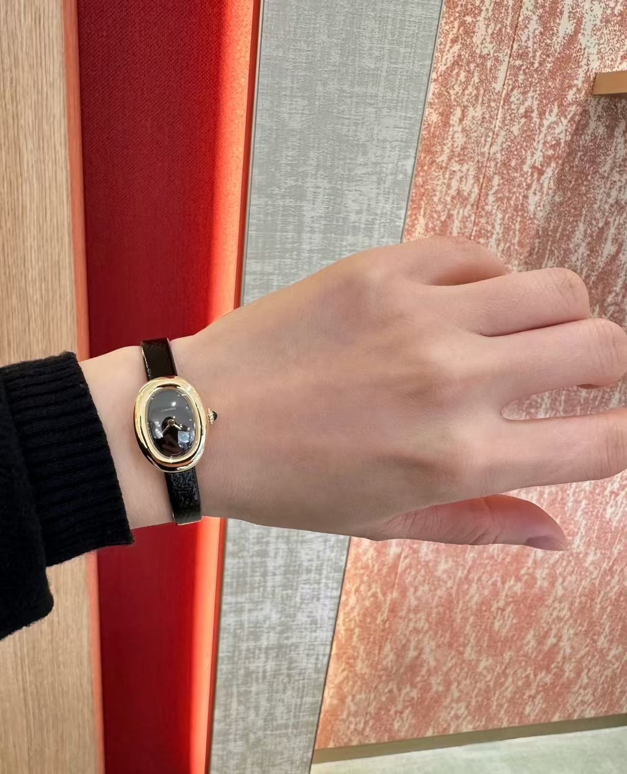 Cartier Baignoire watch ベニュワール ウォッチ