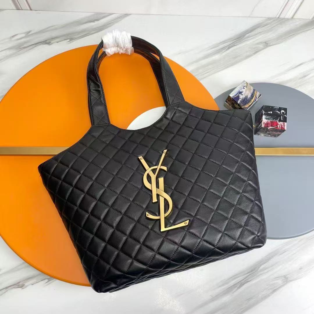  Saint Laurent サンローラン イカール マキシ ショッピングバッグ（ラムスキン／キルティング）
