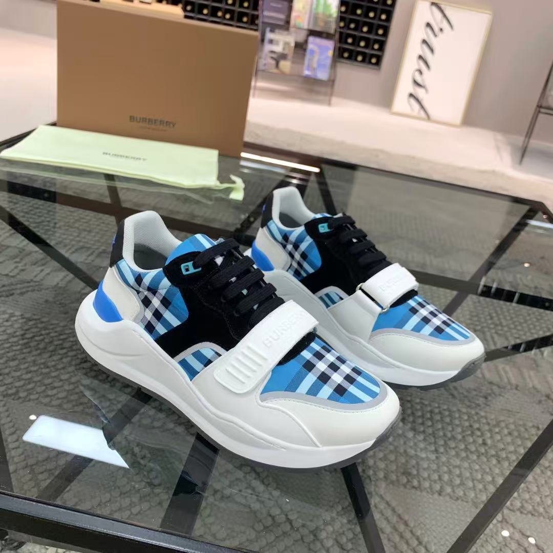 Burberry チェック ナイロンスニーカー