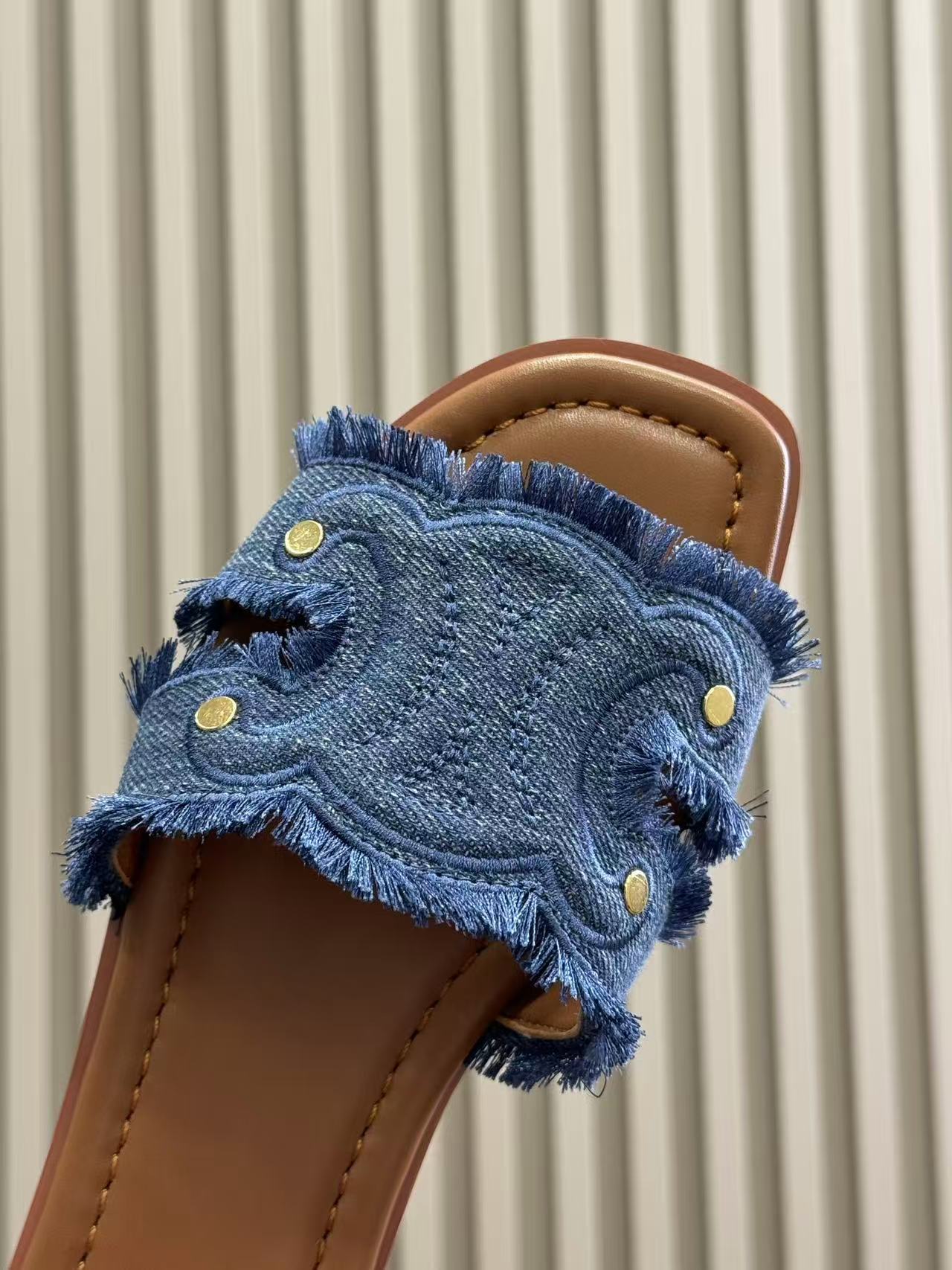 CELINE マリナ フリンジミュール / デニム