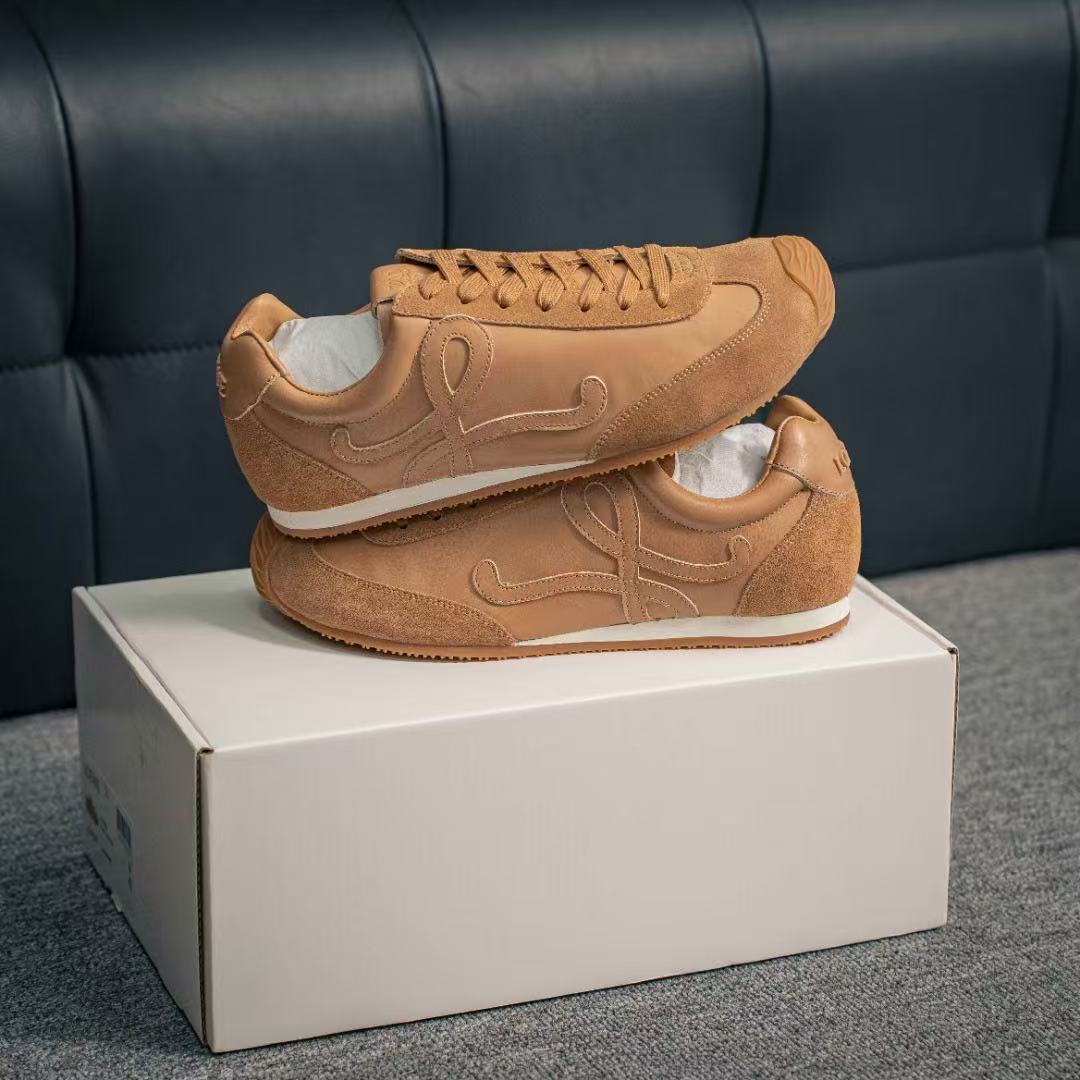 Loewe バレエランナー 2.0（ソフトカーフ）