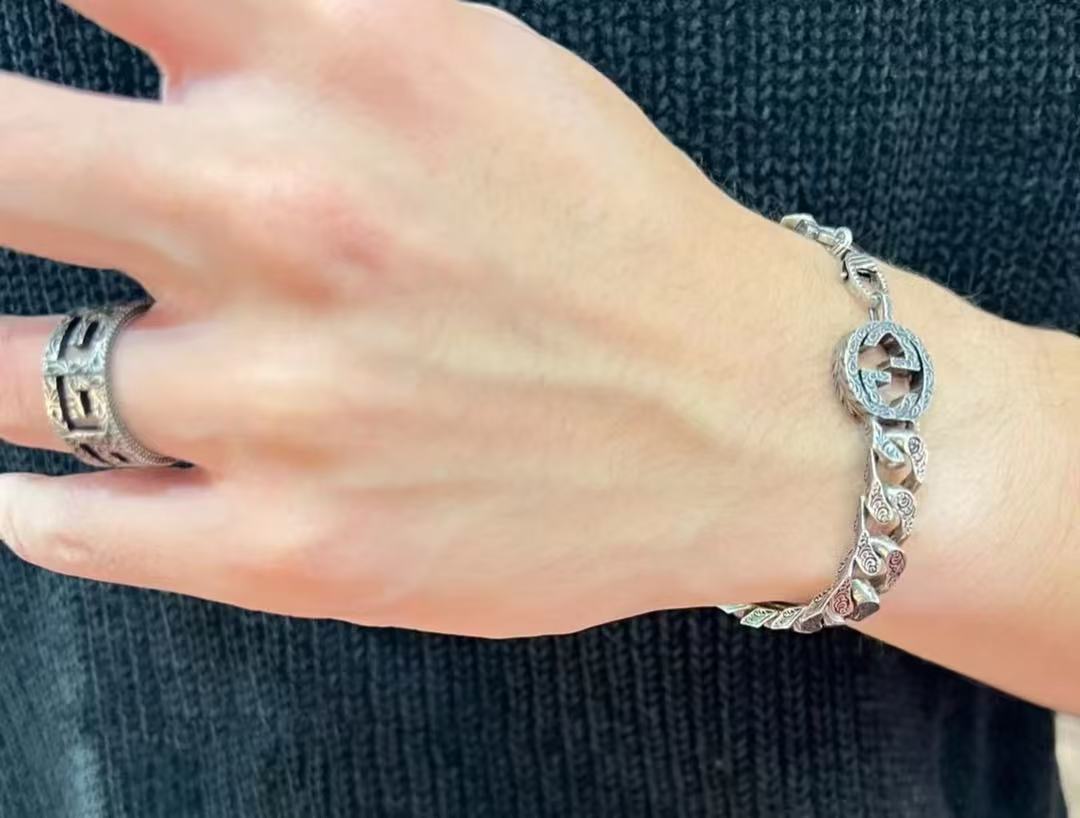 GUCCI 〔グッチ インターロッキング〕チェーン ブレスレット