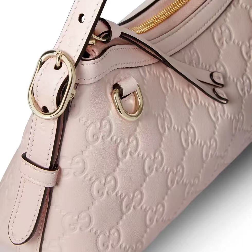 GUCCI〔GGエンブレム〕スモール ショルダーバッグ
