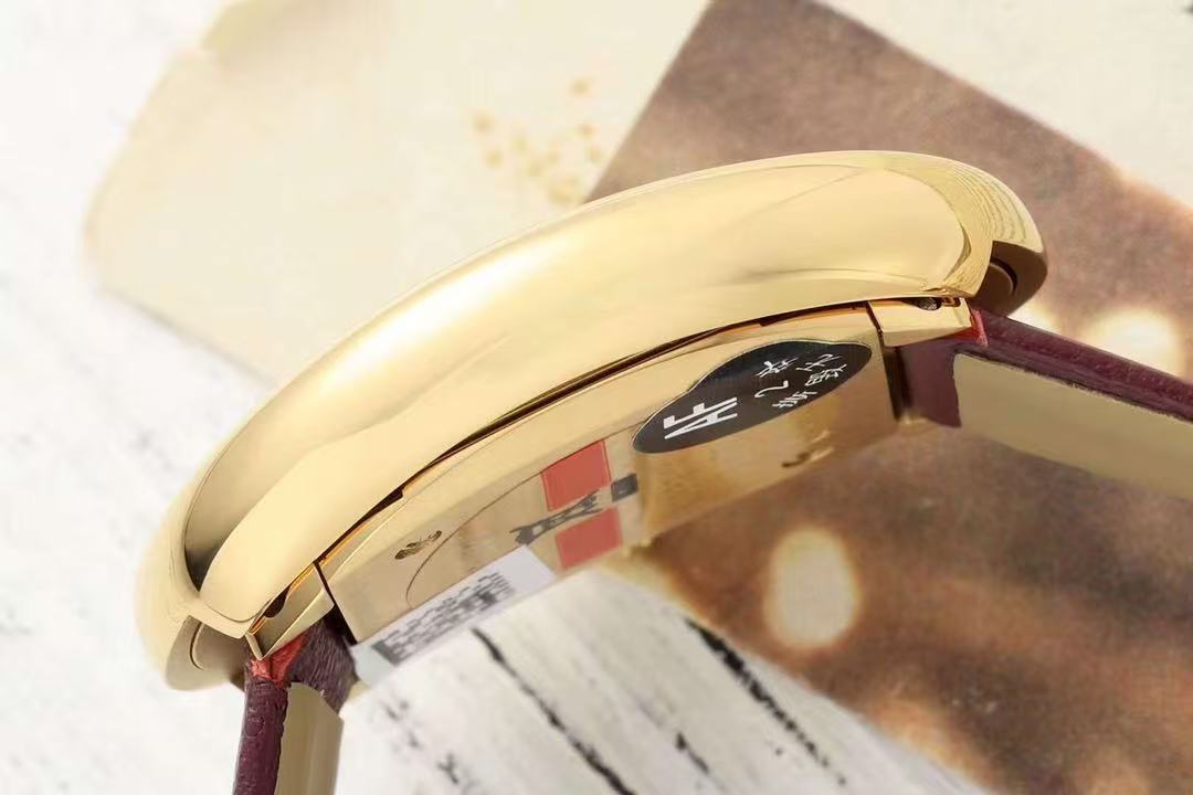 Cartier Baignoire watch ベニュワール ウォッチ