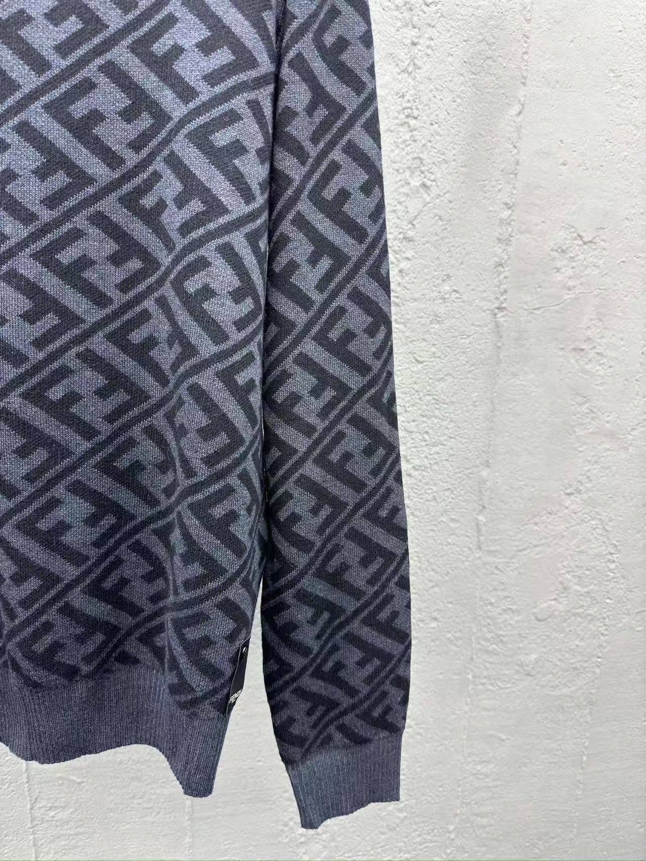 Fendi ブラックウール セーター