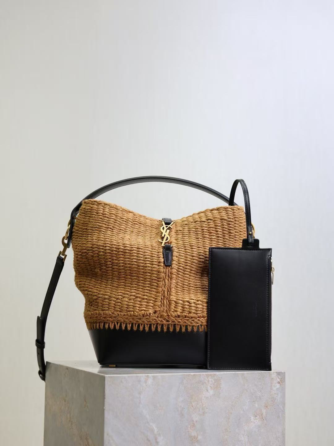 Saint Laurent サンローラン  LE 37 （ロープ/レザー）