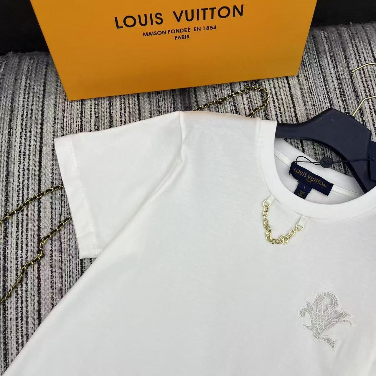 Louis vuitton ブロイダリー LV Tシャツ