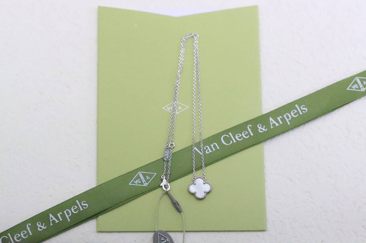 ヴィンテージ アルハンブラ ペンダント