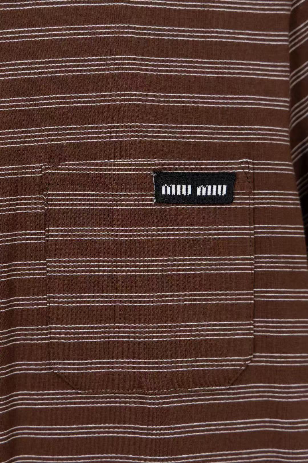 MIUMIU ジャージー Tシャツ