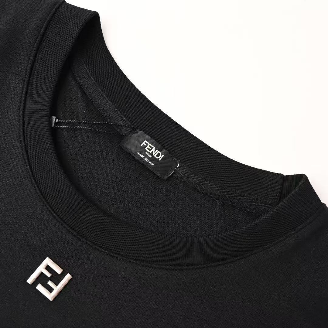 Fendi ブラックコットン Tシャツ