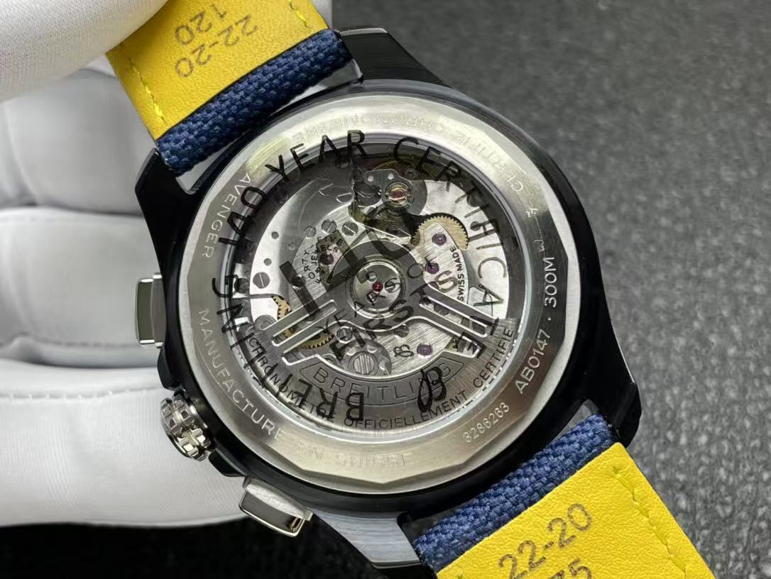 Breitling ブライトリング アベンジャー B01 クロノグラフ 44 ナイト ミッション US ネイビー アカデミー